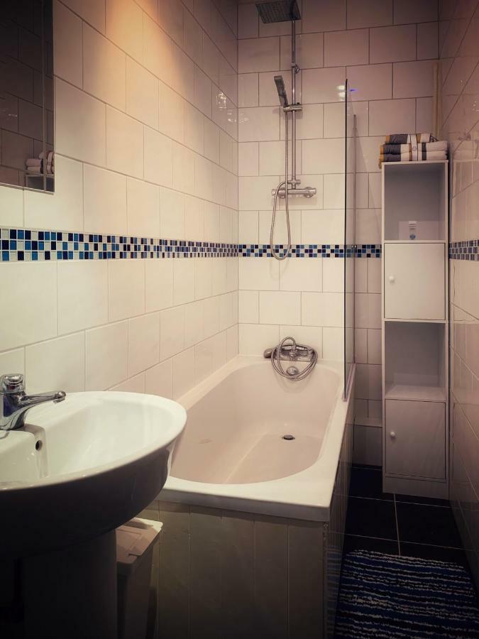 Paul'S Place Near Heathrow London Eksteriør bilde